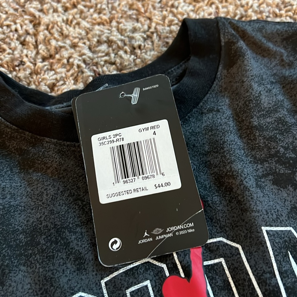Girls Little Kids Jordan Flight T-shirt and Bike Shorts Set - Size 4- New w/tags - Picture 2 of 6